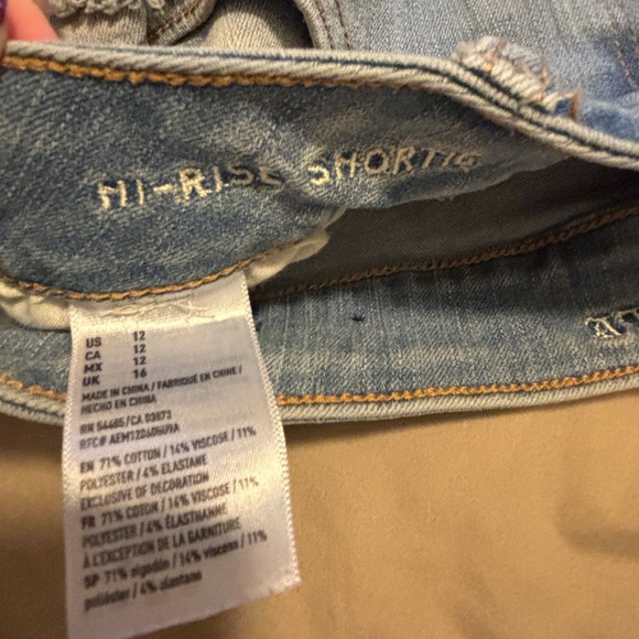 American Eagle Hi-Rise Shortie - Picture 4 of 4
